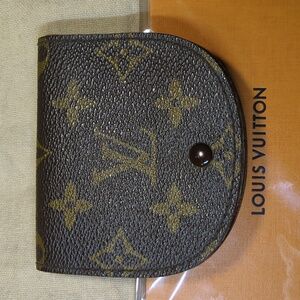 Vintage Louis Vuitton Monogram Small Gousset Coin Pouch - NOW ONLY $85